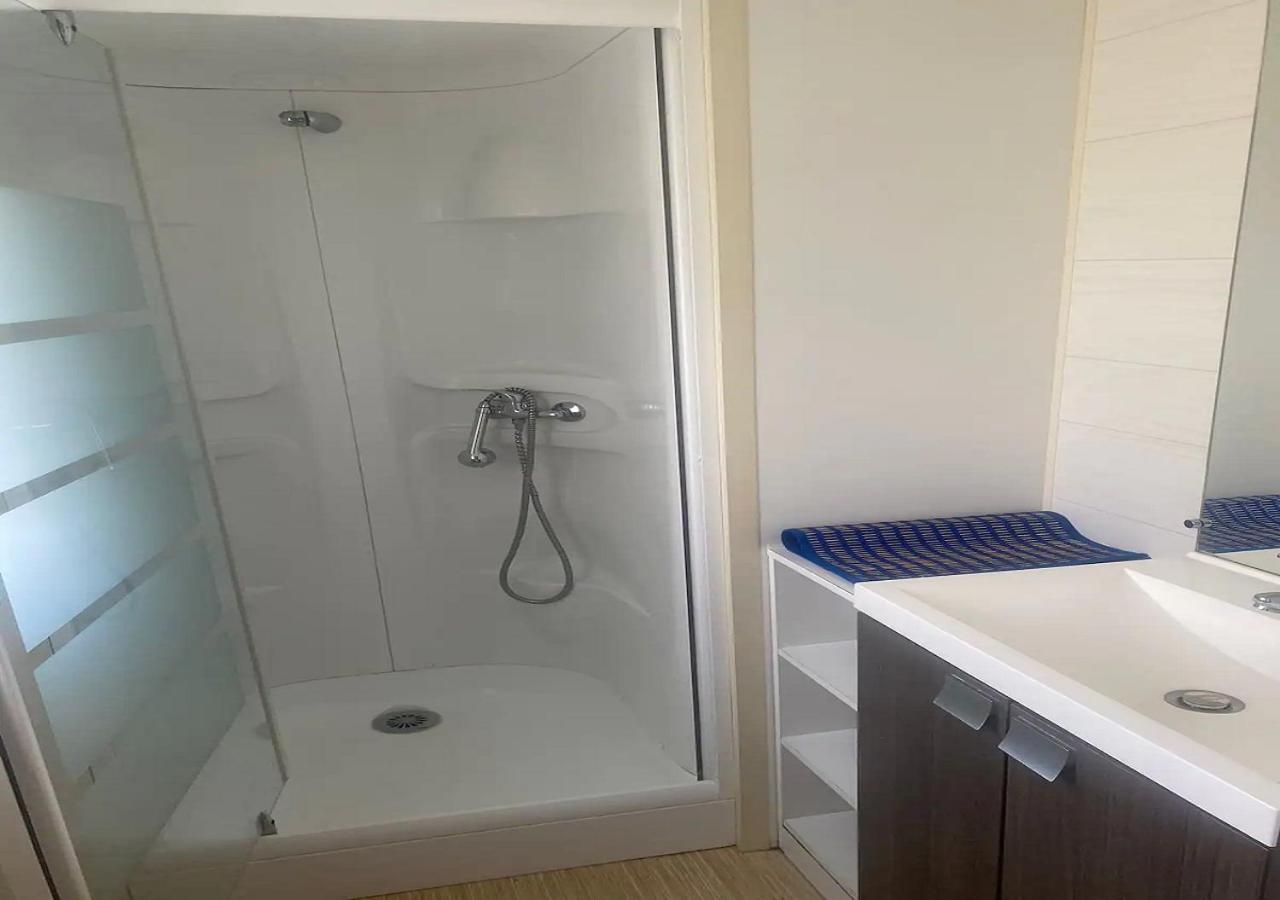 La Roque D'Antheron - Mobile-Home - 6 Pers - 3 Ch - Piscine Dış mekan fotoğraf